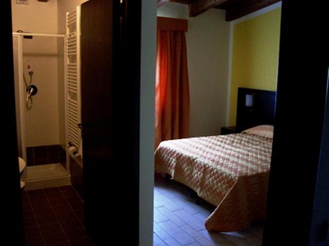 Agrihotel Papaya San Pietro Apostolo Δωμάτιο φωτογραφία