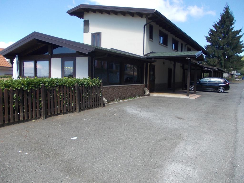 Agrihotel Papaya San Pietro Apostolo Εξωτερικό φωτογραφία